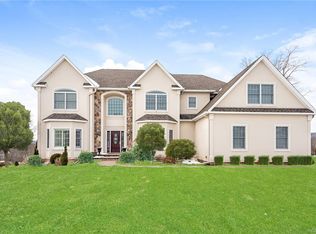 51 Meriwether Trl, Congers, NY 10920