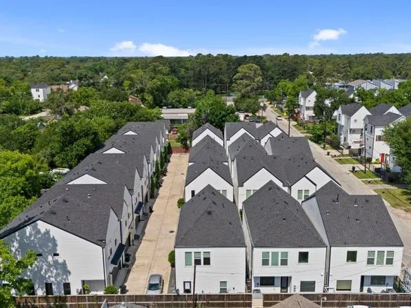 825 Martin St, Houston, TX 77018