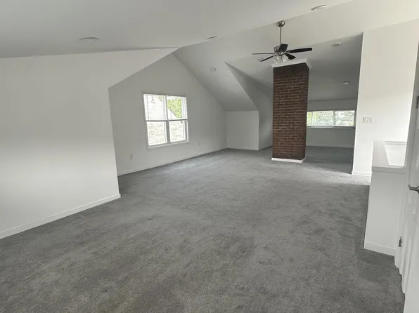 1337 W 106th St, Cleveland, OH 44102