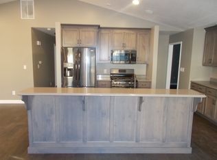 22 Lafayette Mdws, Mattoon, IL