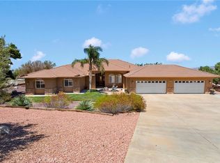 22428 Valley View Rd, Apple Valley, CA 92308