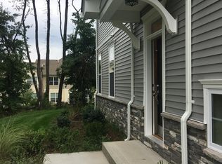 32 Atwood Dr, Middletown, NY 10940