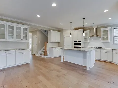 1881 Weston Ln — Photo 5