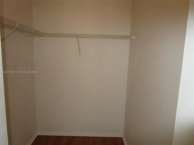 2261 NE 42nd Cir — Photo 15