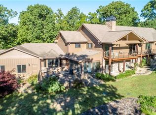12 Blenheim Ln, Bella Vista, AR 72715