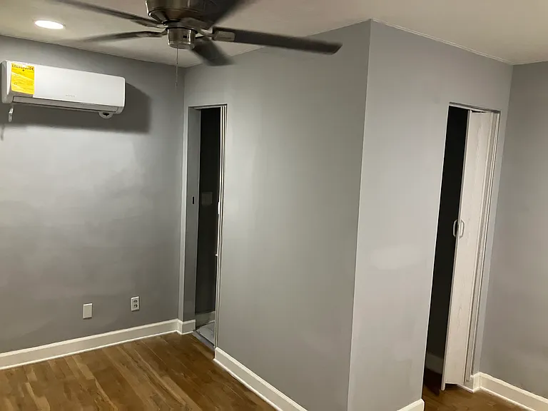 2123 Browns Mill Rd SE — Photo 5