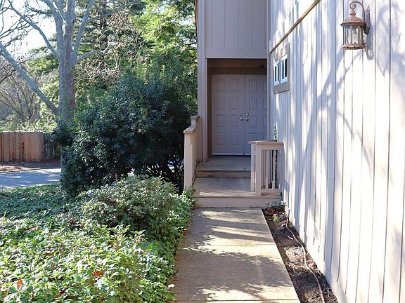 3rd image of Silver Birch Pl