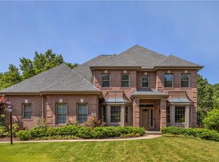 360 Steeplechase Dr, Cranberry Township, PA