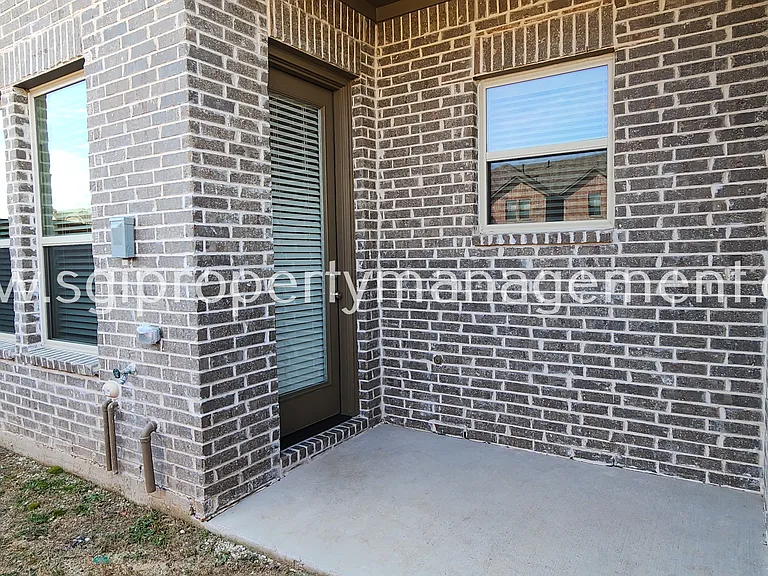 3121 Galveston St — Photo 29