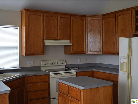 3rd image of 5003 Warwicke Dr