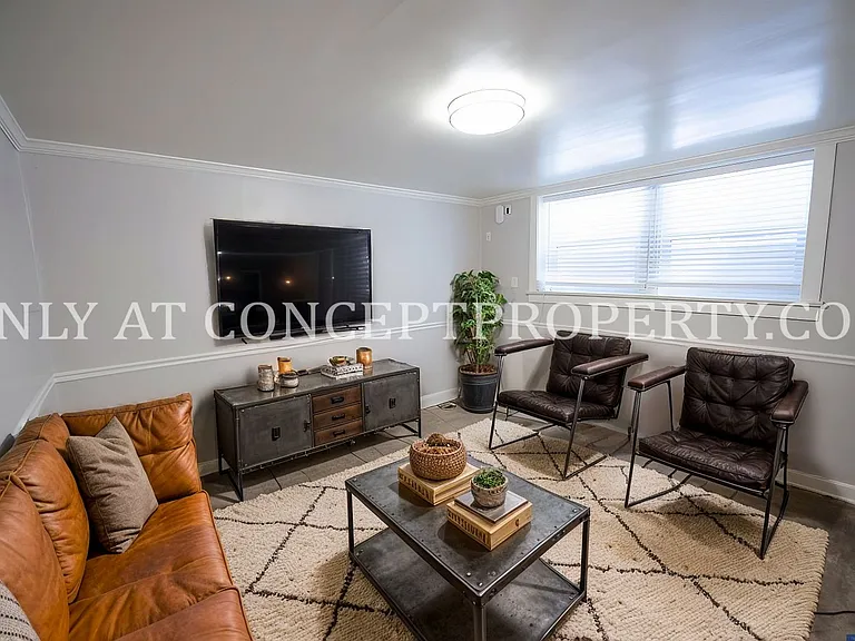East Cliff — Photo 96