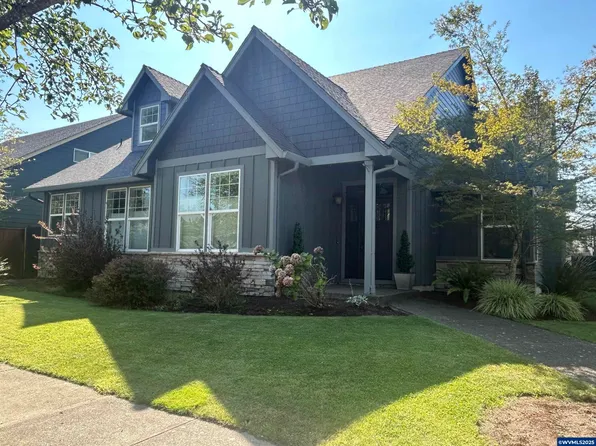 1710 Webb Lake Dr NE, Silverton, OR 97381