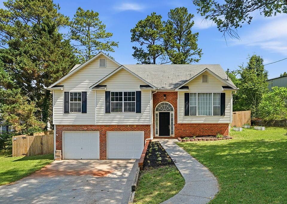 1st image of 201 Hickory Ln