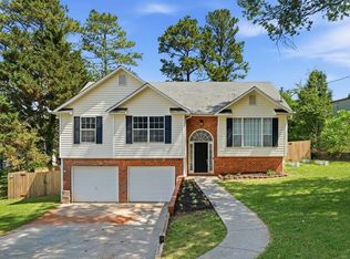 201 Hickory Ln, Cartersville, GA 30120