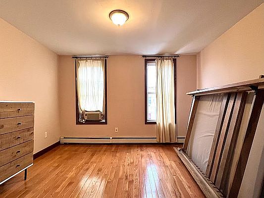 3rd image of 30-14 42nd St #3R