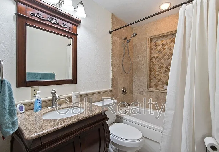 1117 E 33rd Ave — Photo 9