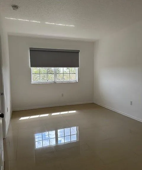 11600 SW 2nd St #18304 — Photo 15