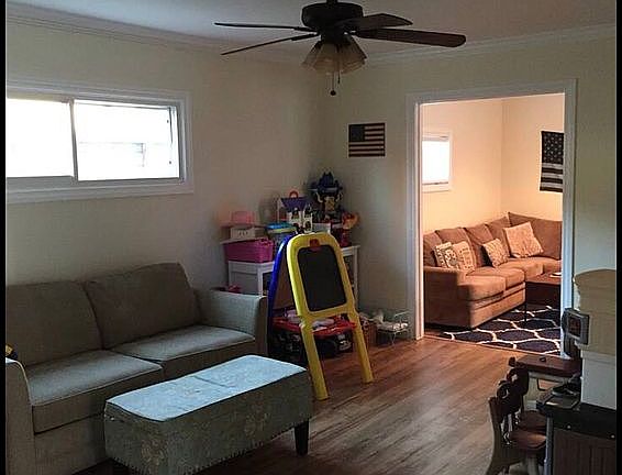 5th image of 409 N Paulina Ave