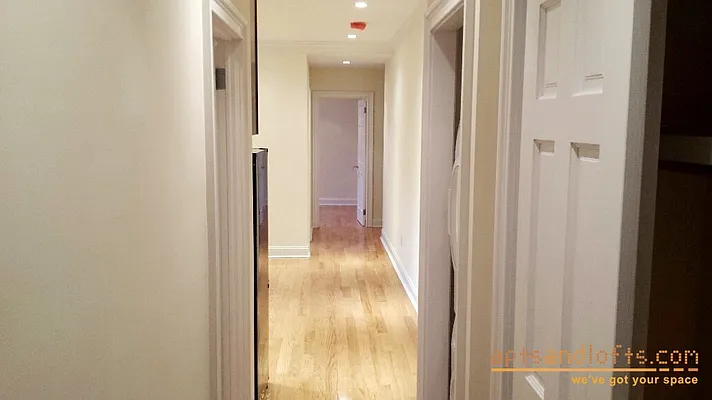 Rented by aptsandlofts.com | media 23