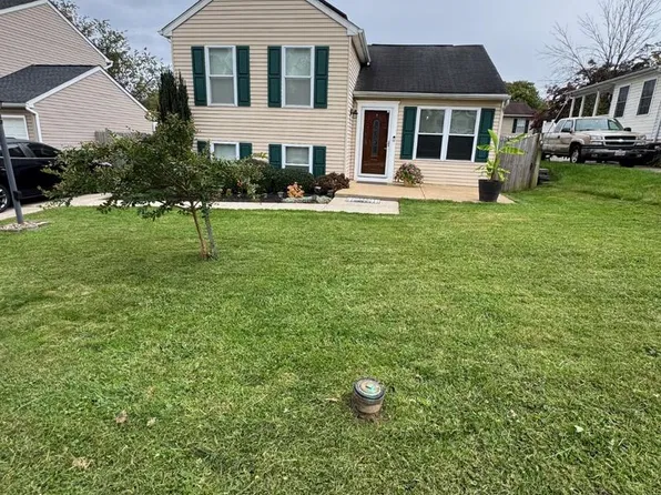 6387 Red Spruce Ln, Sykesville, MD 21784