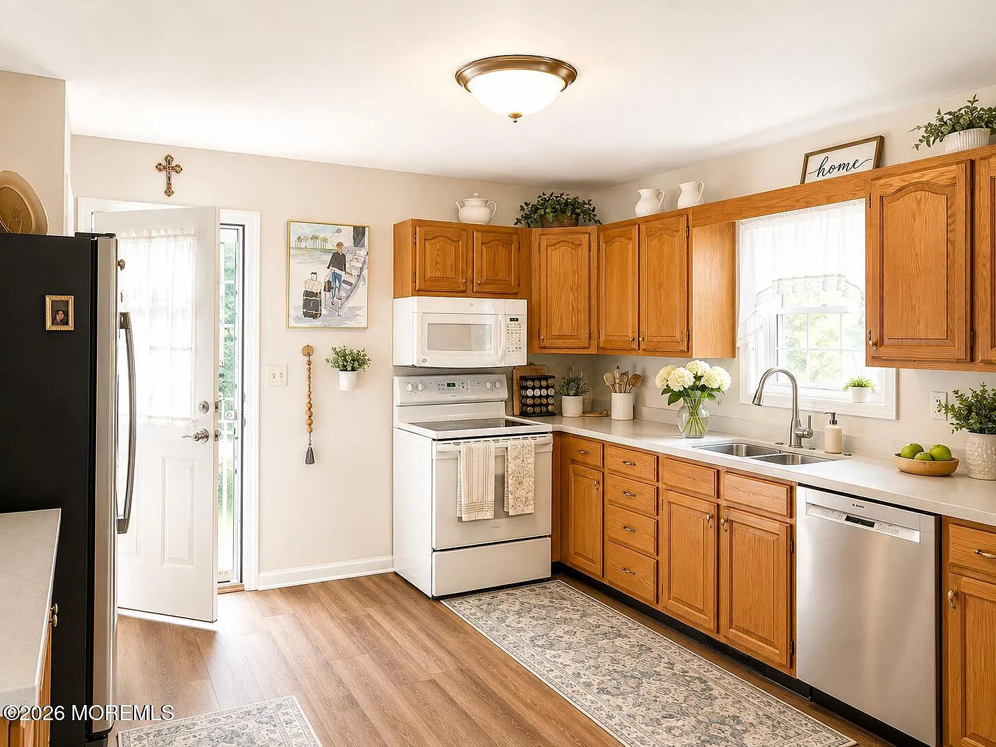 2 bed, 1232 sqft, $3,100 — Photo 3
