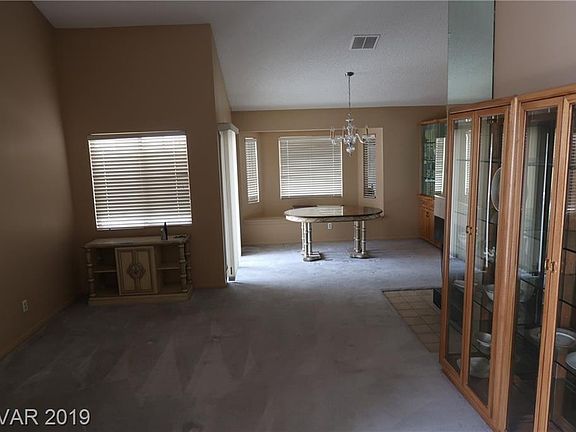 4th image of 3072 Tumwater St