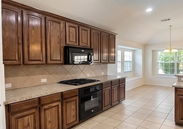 5940 Chisholm Trl — Photo 2