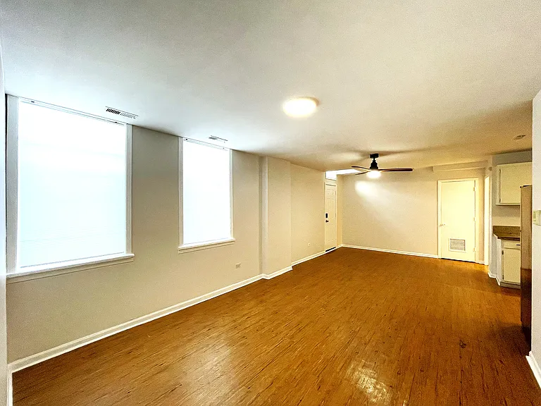 3227 S Aberdeen St #1M — Photo 6