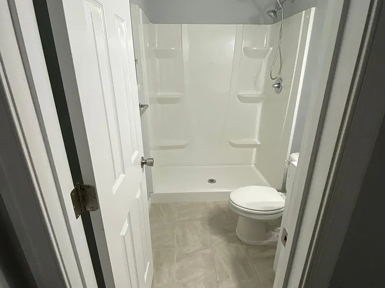 1013 Vanderploeg Dr — Photo 10
