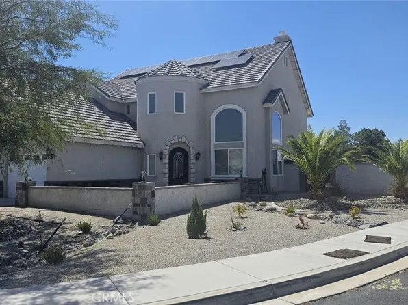 11238 Lindsay Ln, Apple Valley, CA 92308