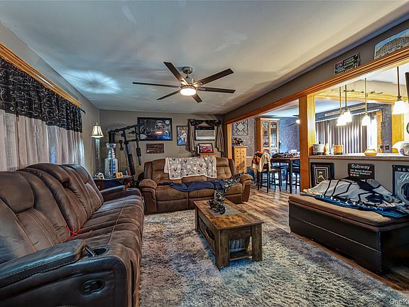 3rd image of 11 Berkshire Drive