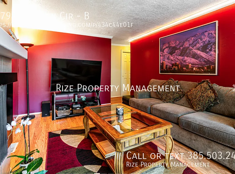 3979 S Vernon Cir #B — Photo 5