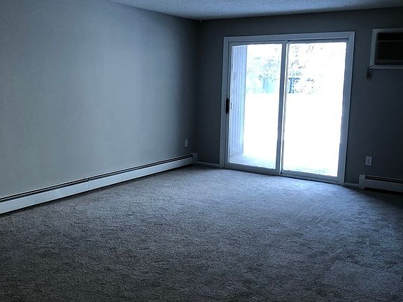5th image of 2930 Blaisdell Ave APT 101