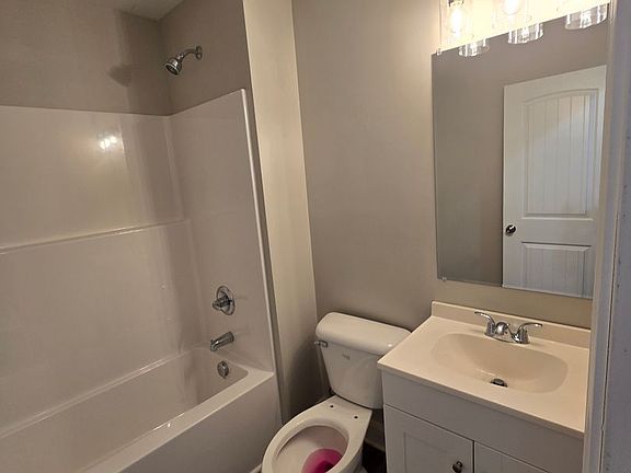 5th image of 211 Liberty Dr #A