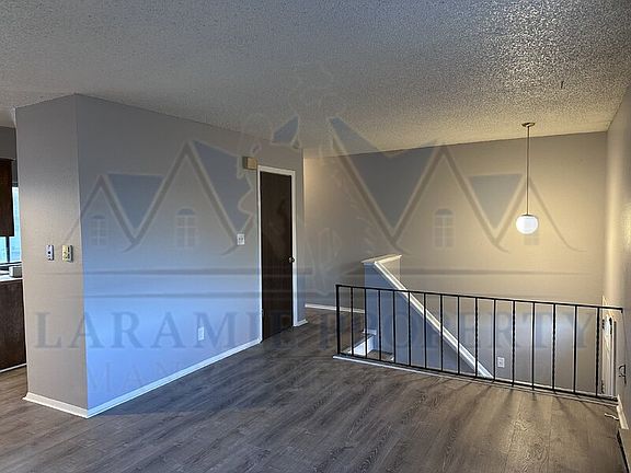 4th image of 714 Downey St #19