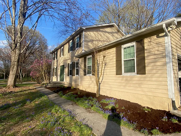 313 Timberhill Ct — Photo 1