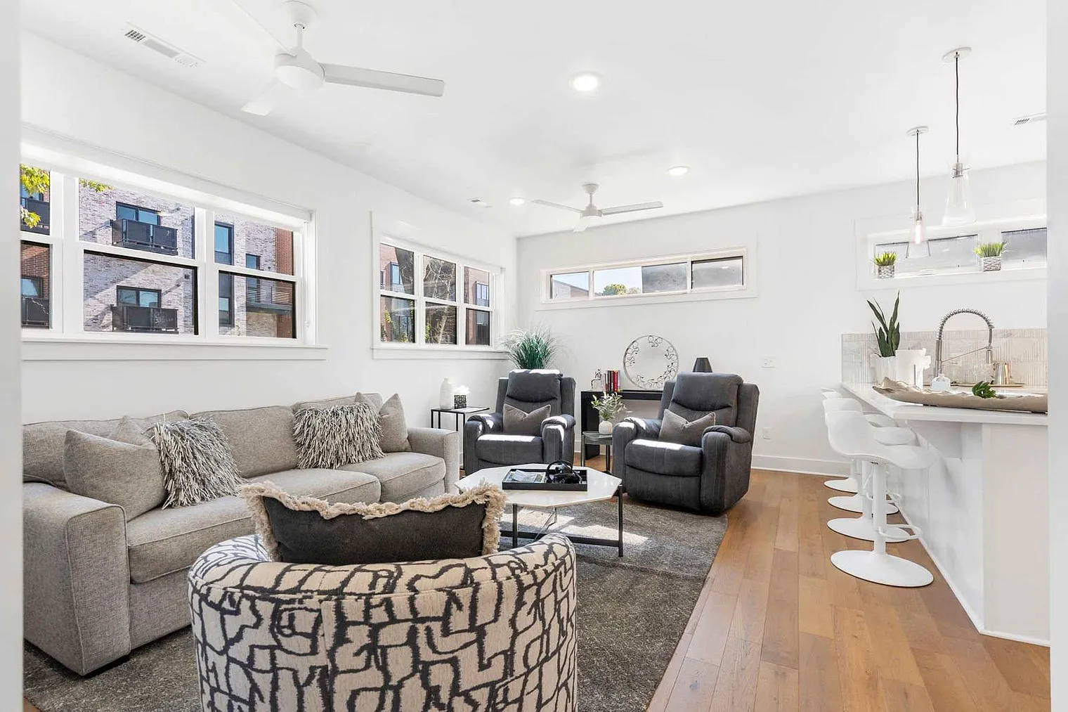 2 bed, 2.0 bath, $4,460 — Photo 1