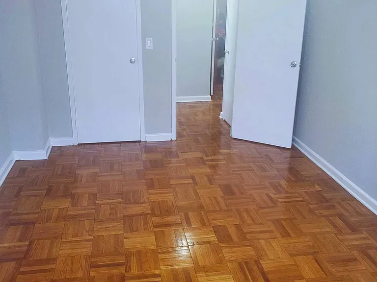 Connecticut Park Apartments — Photo 60