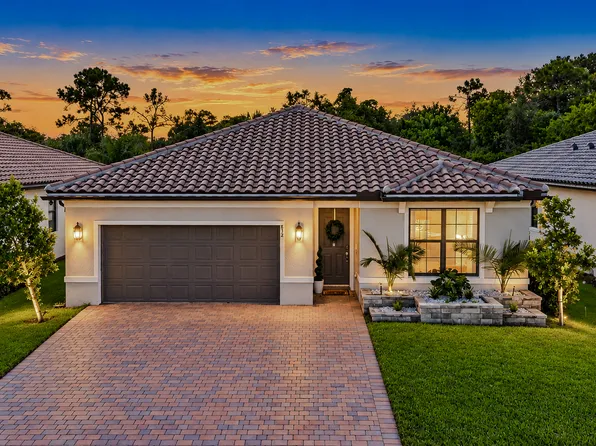 532 SE Villandry Way, Port Saint Lucie, FL 34984