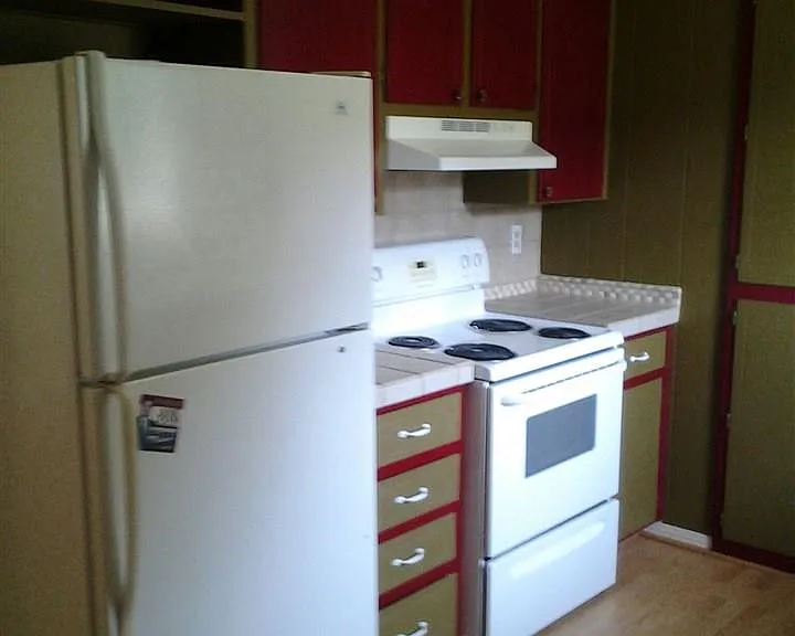7251 Chapel St — Photo 2