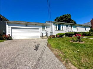 66 Leslie St, Cranston, RI 02910