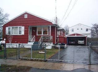 82 Price St, Bridgeport, CT 06610
