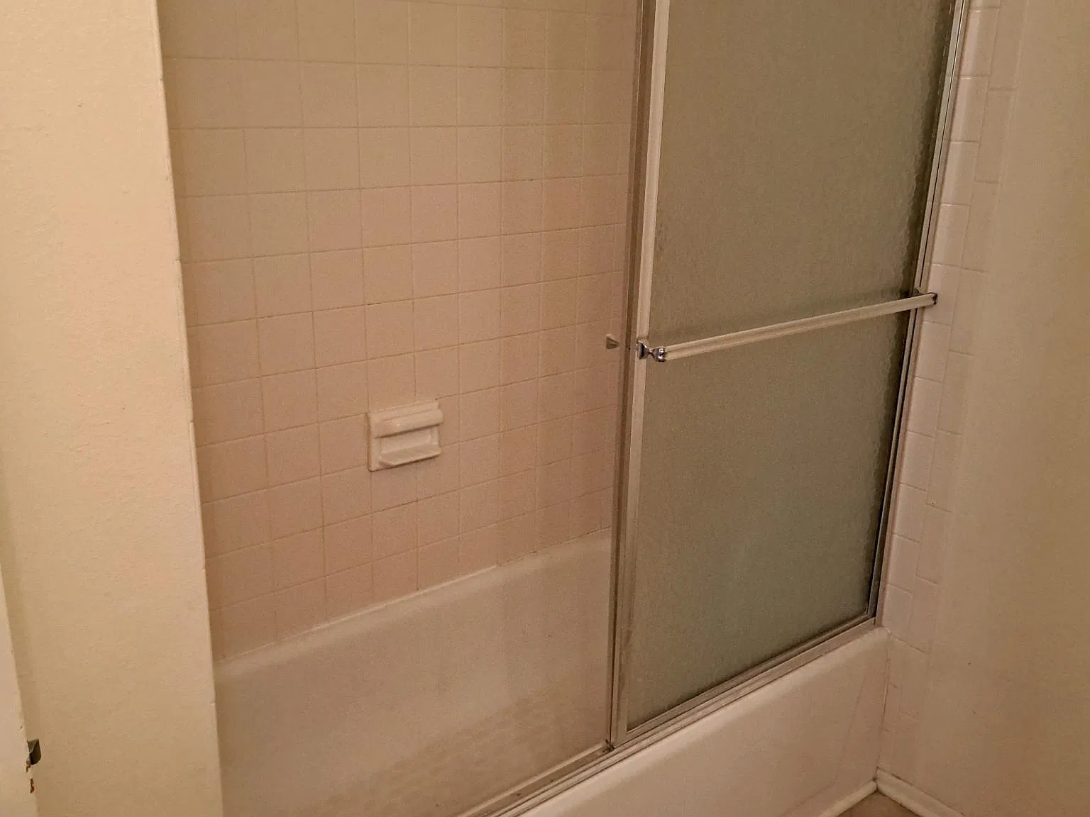 2 bed, 850 sqft, $850 — Photo 3