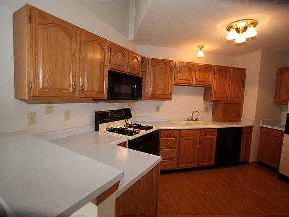 5th image of 1207 Whittington Dr #A