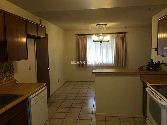 4th image of 6344 Hobart Ave
