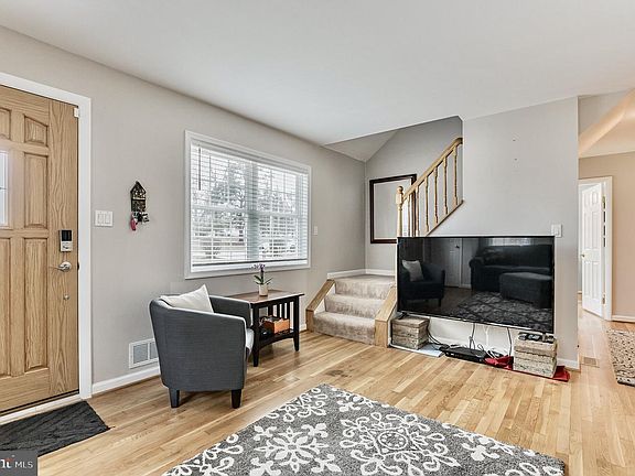 5th image of 3007 Ashwood Dr