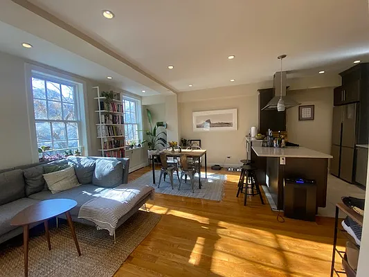 Rented by Nest Seekers International | media 1