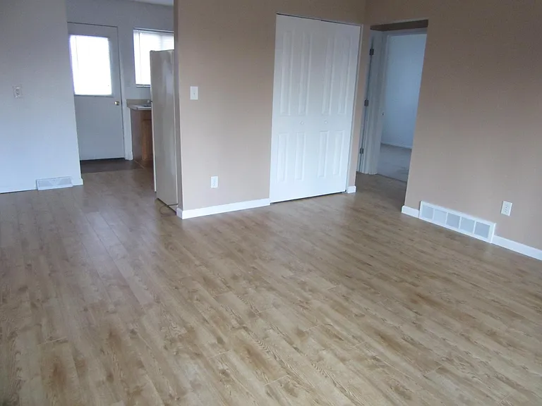 31819 Grifor Dr — Photo 8