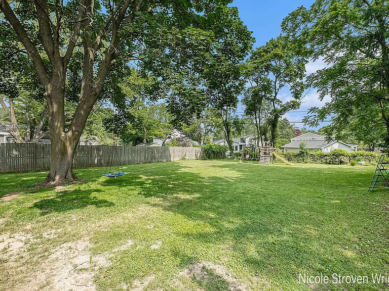 2125 Englewood Dr SE — Photo 19