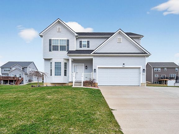 2nd image of 820 Tanglewood Dr